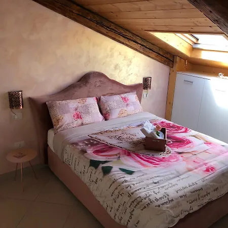 La Mansarda Bed and breakfast Nápoles